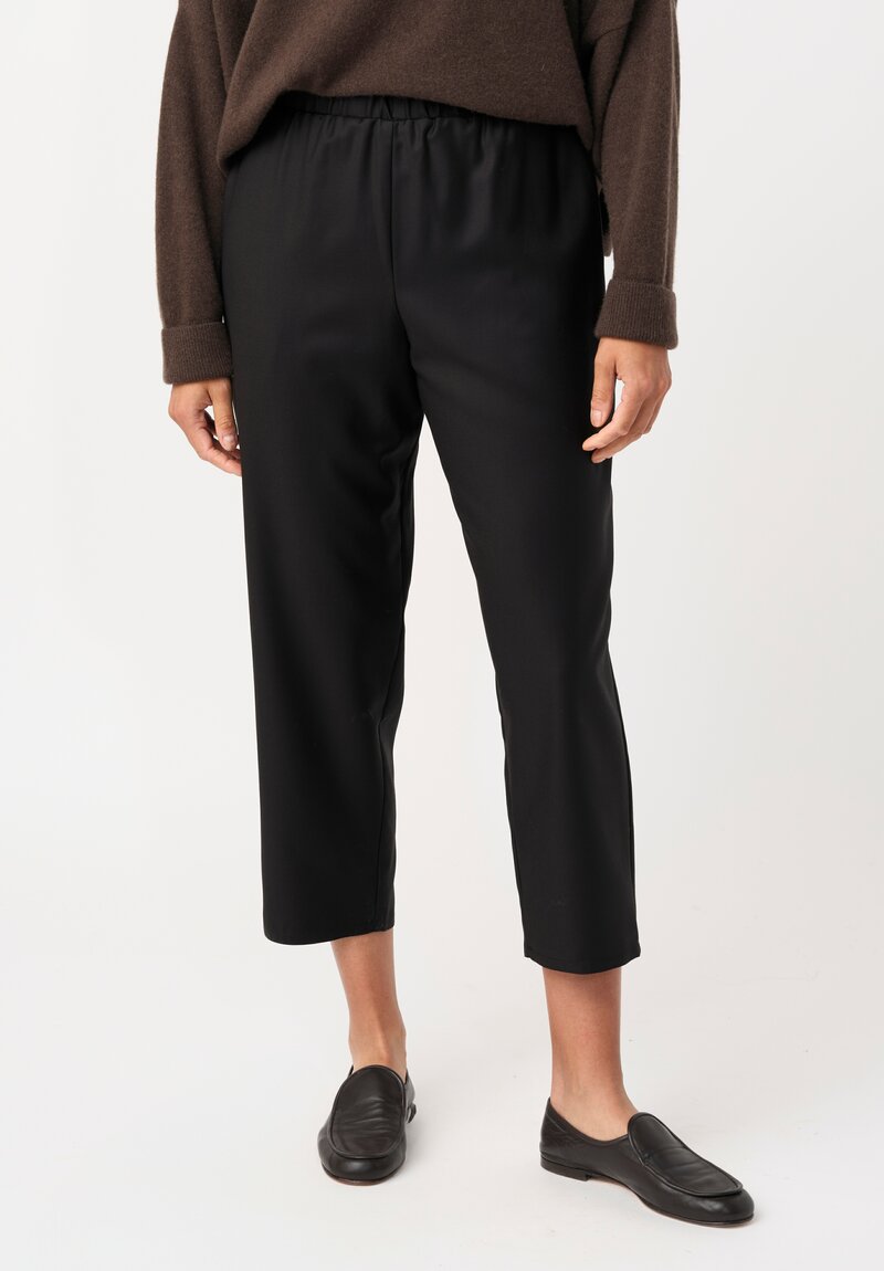 Dusan Tasmania Carrot Pants in Black