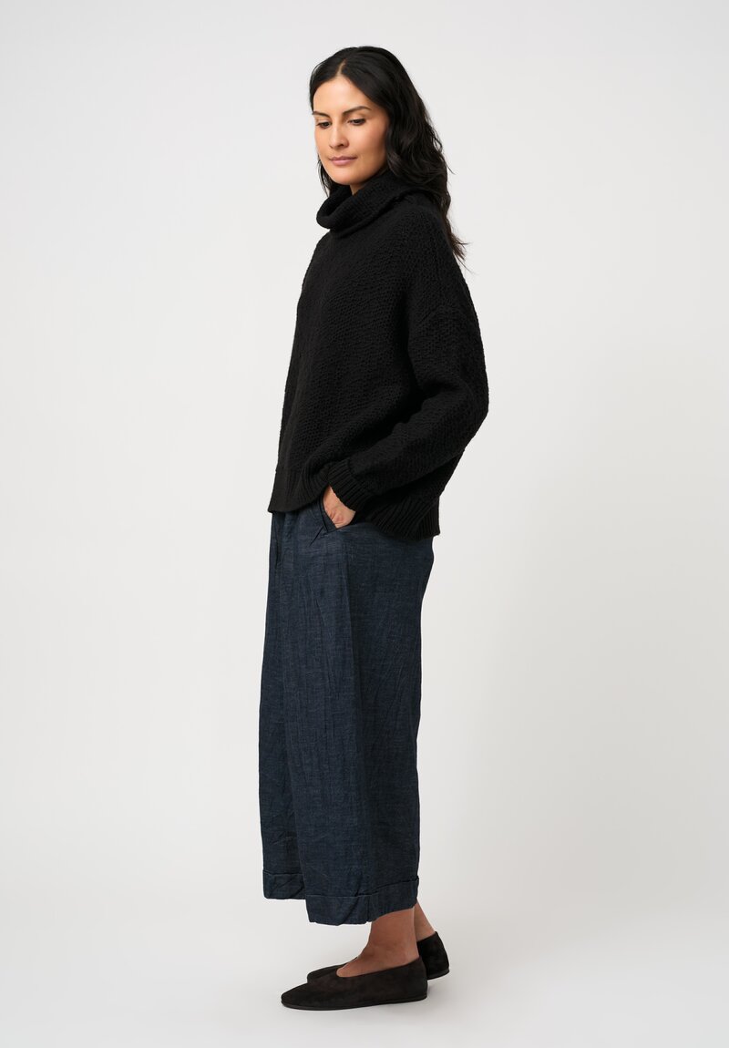 Daniel Andresen Fine-Knit Cashmere Blackberry Pullover in Obsidian Black