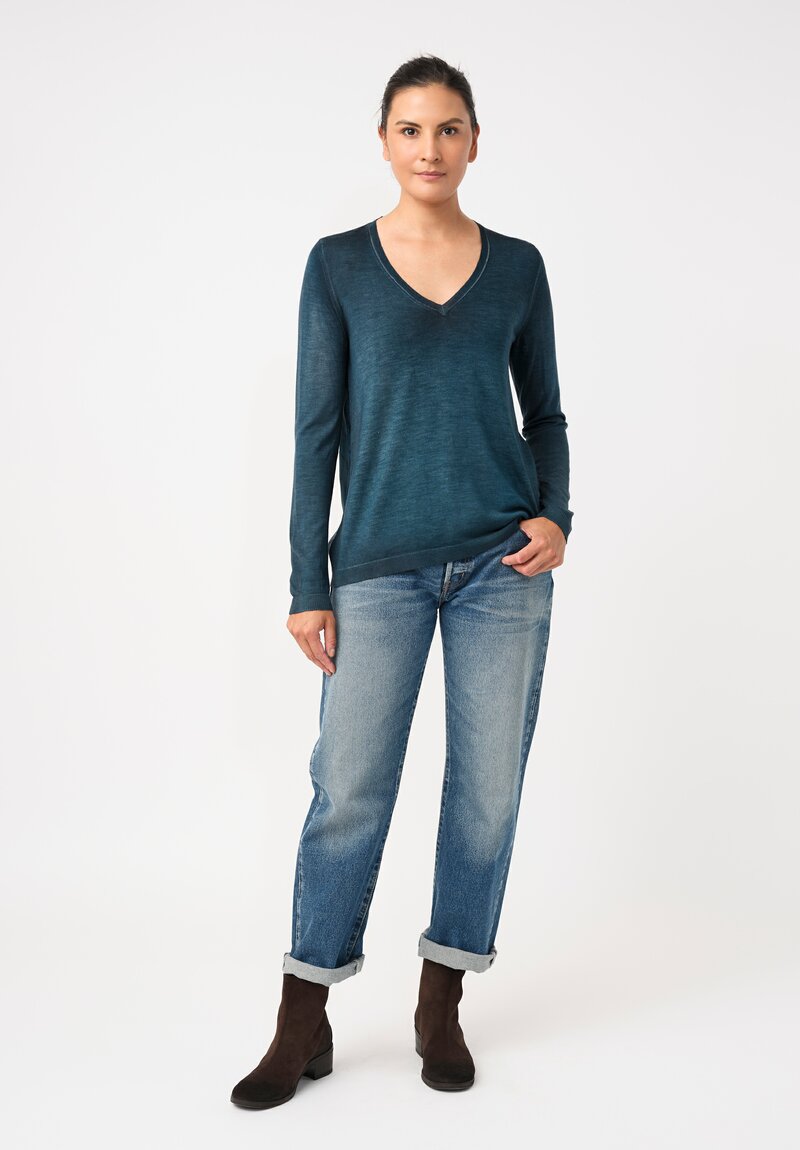 Avant Toi Cashmere & Vintage Silk One-of-a-Kind V-Neck Sweater in Laguna Blue Hydrangea