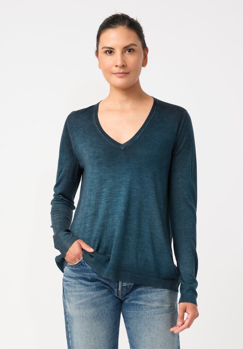 Avant Toi Cashmere & Vintage Silk One-of-a-Kind V-Neck Sweater in Laguna Blue Floral