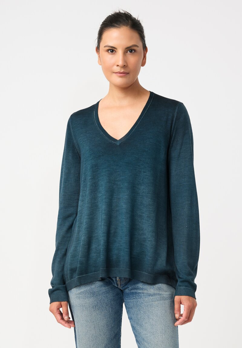 Avant Toi Cashmere & Vintage Silk One-of-a-Kind V-Neck Sweater in Laguna Blue Mandala
