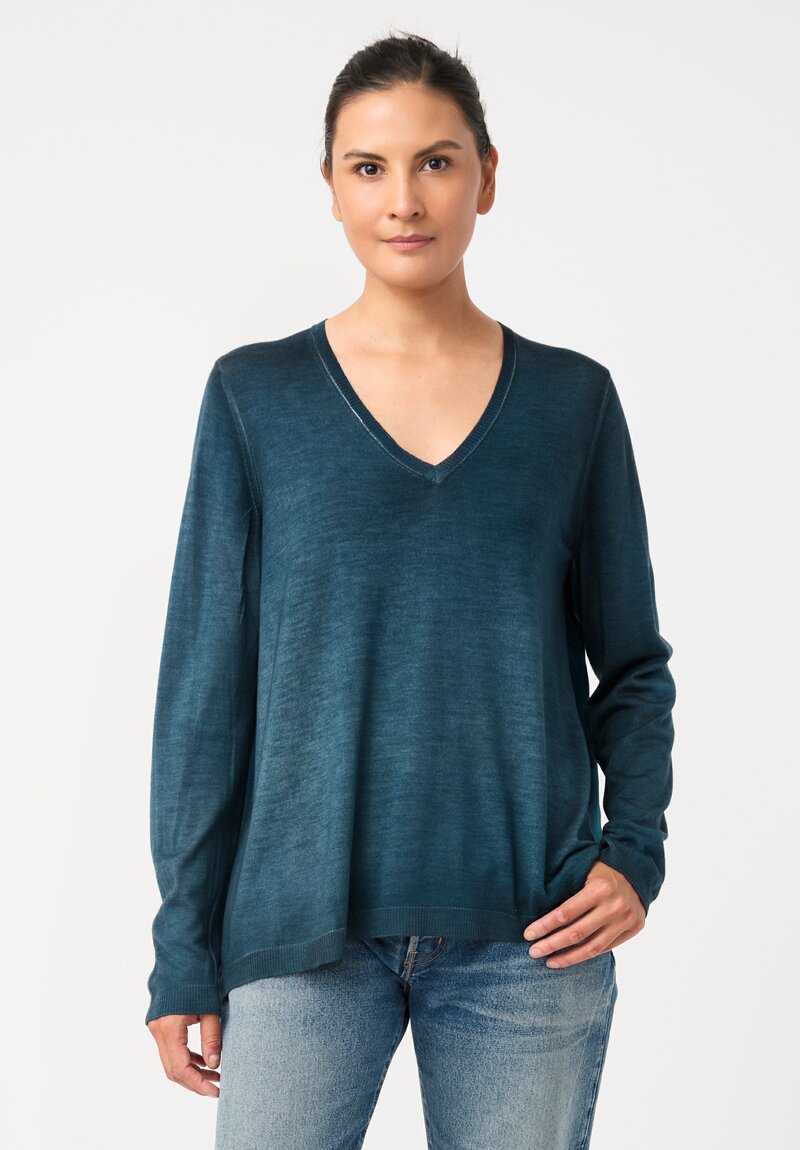 Avant Toi Cashmere & Vintage Silk One-of-a-Kind V-Neck Sweater in Laguna Blue Saddle