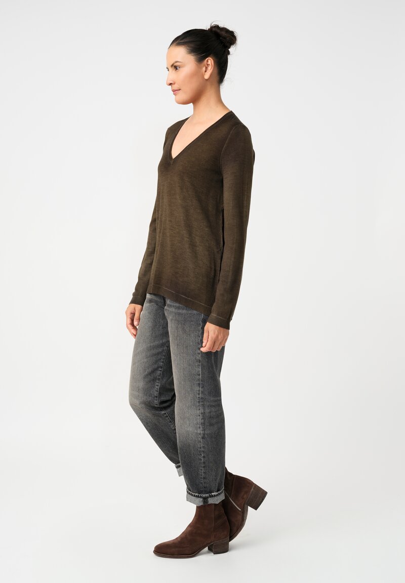 Avant Toi Cashmere & Vintage Silk One-of-a-Kind V-Neck Sweater in Moss Green Lillies