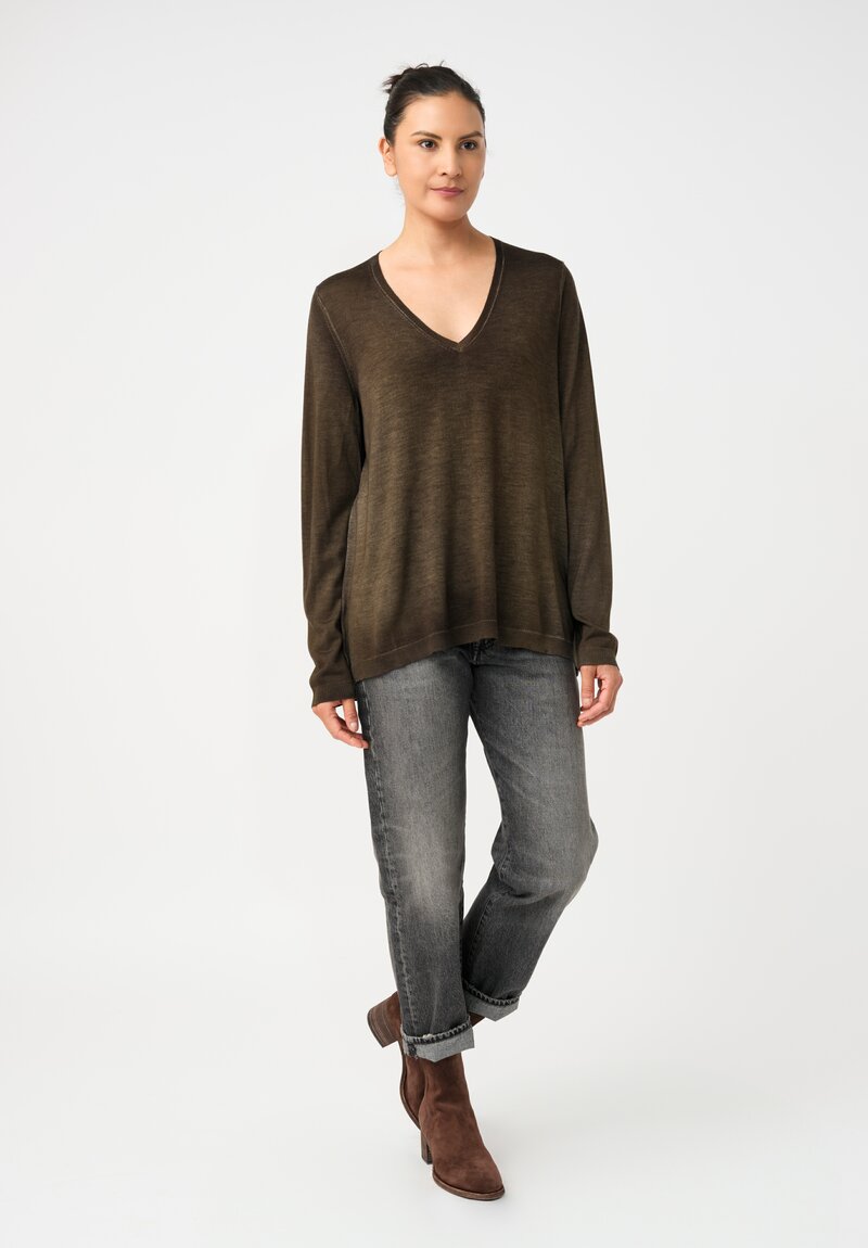 Avant Toi Cashmere & Vintage Silk One-of-a-Kind V-Neck Sweater in Moss Green Floral