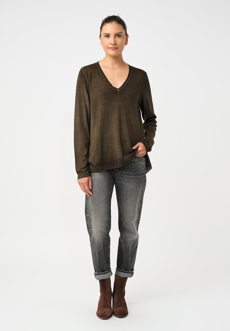 Avant Toi Cashmere & Vintage Silk One-of-a-Kind V-Neck Sweater in Moss Green Poppies