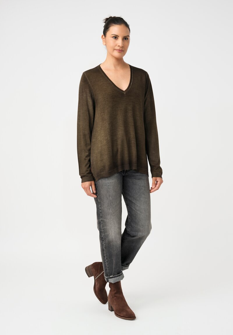 Avant Toi Cashmere & Vintage Silk One-of-a-Kind V-Neck Sweater in Moss Green Poppies