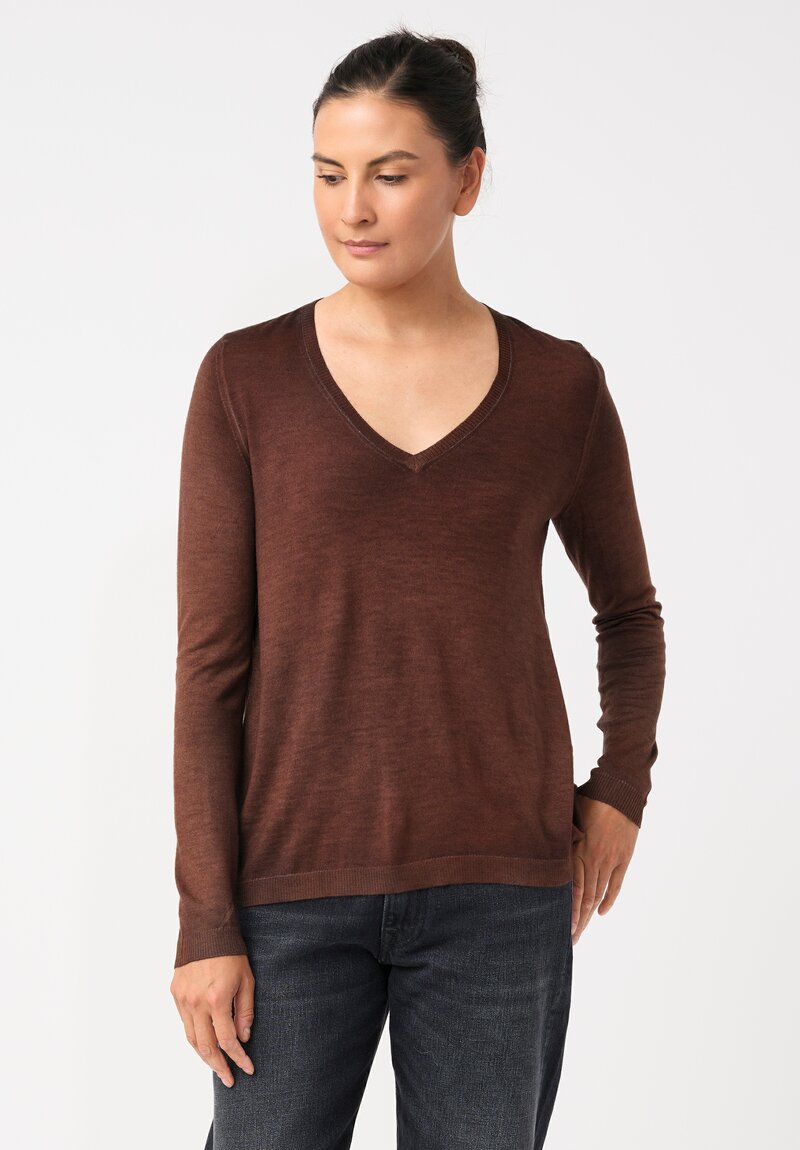 Avant Toi Cashmere & Vintage Silk One-of-a-Kind V-Neck Sweater in Brownie Brown Caballo