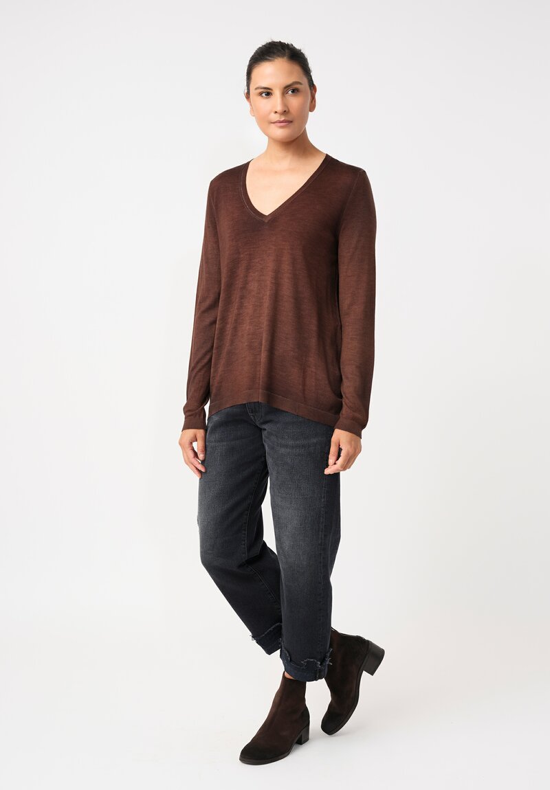 vant Toi Cashmere & Vintage Silk One-of-a-Kind V-Neck Sweater in Brownie Brown Saddles