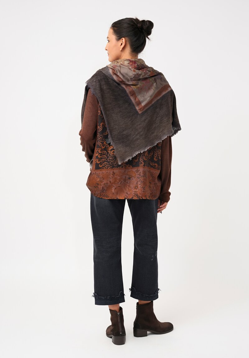 Avant Toi Cashmere & Vintage Silk One-of-a-Kind V-Neck Sweater in Brownie Brown Swirls