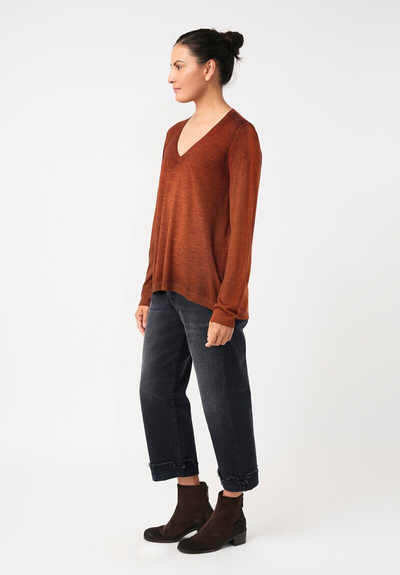 Avant Toi Cashmere & Vintage Silk One-of-a-Kind V-Neck Sweater in Mango Orange Flourish