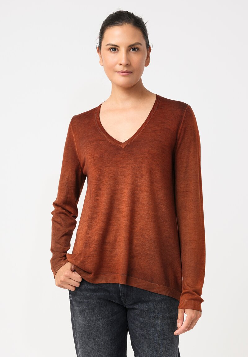 Avant Toi Cashmere & Vintage Silk One-of-a-Kind V-Neck Sweater in Mango Orange Flourish