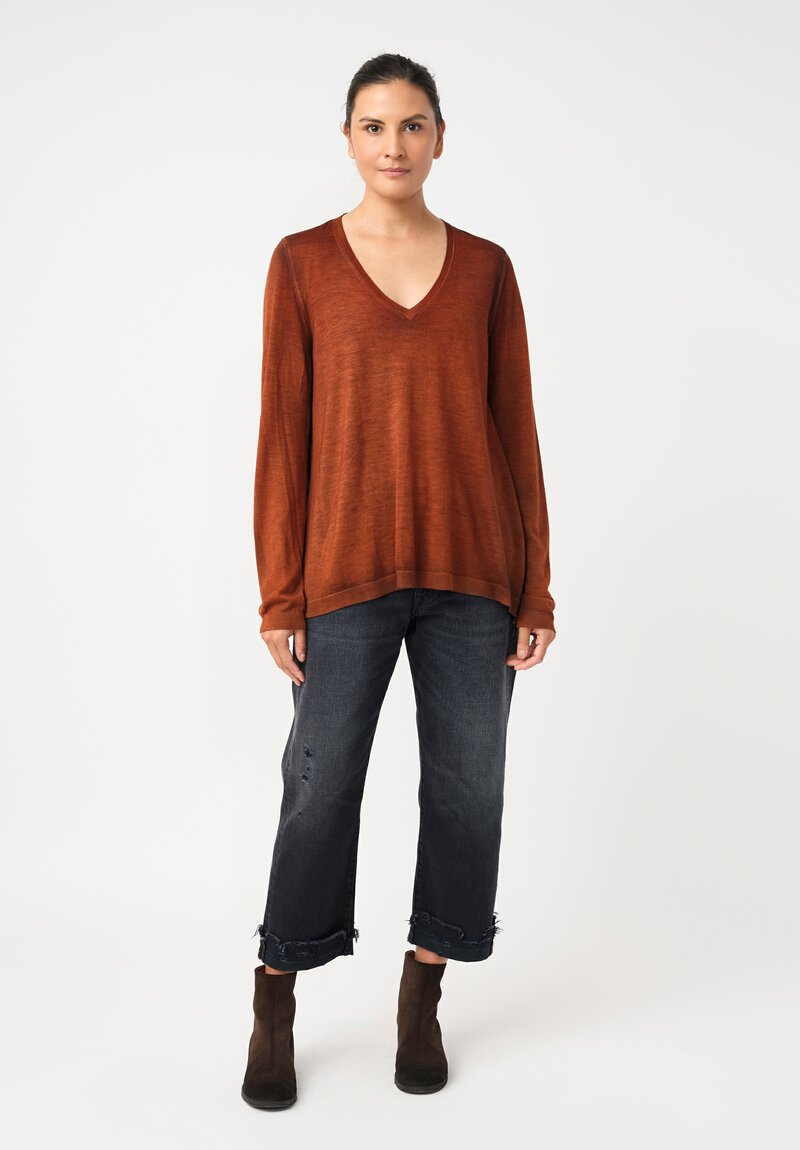 Avant Toi Cashmere & Vintage Silk One-of-a-Kind V-Neck Sweater in Mango Orange Graphics