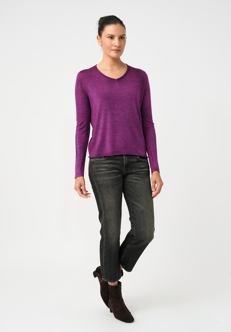 Avant Toi Cashmere & Silk Hand-Painted V-Neck Sweater in Nero & Anemone Pink