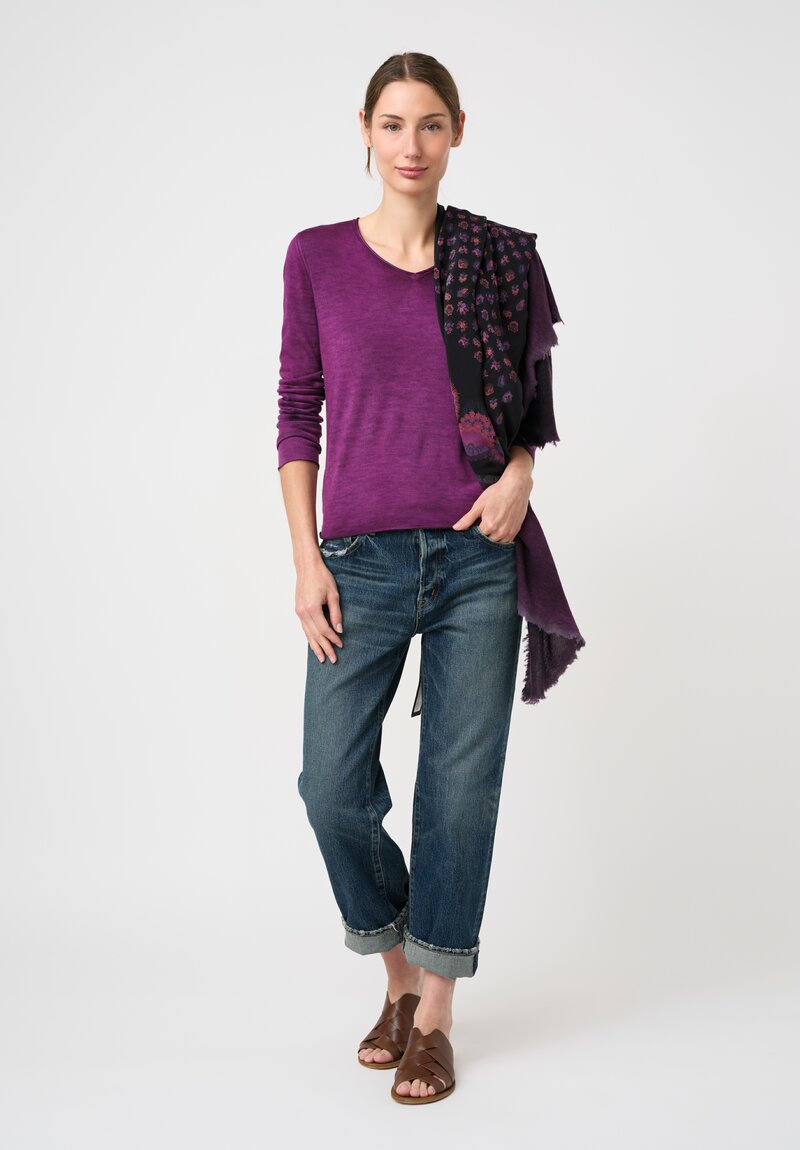Avant Toi Cashmere & Silk Hand-Painted V-Neck Sweater in Nero & Anemone Pink