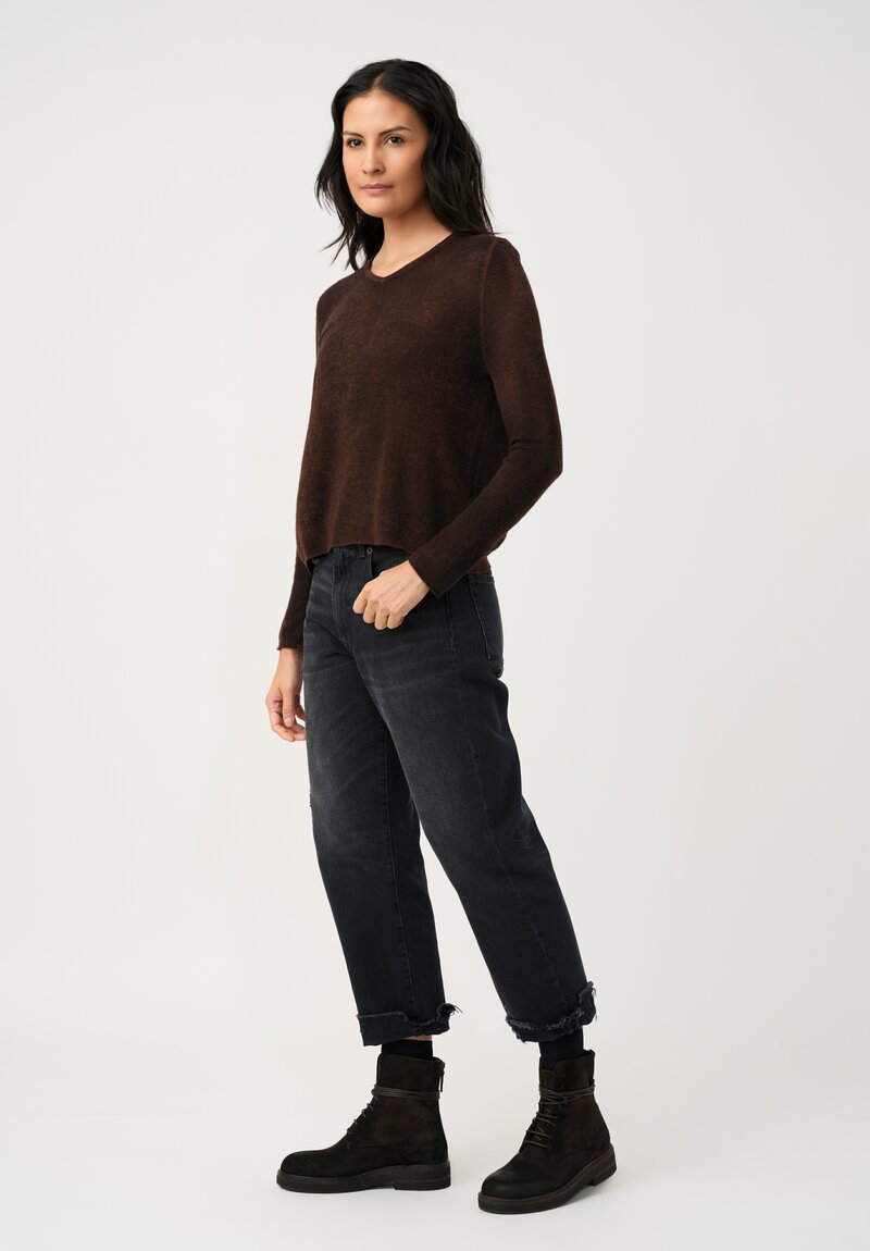 Avant Toi Cashmere V-Neck Garza Sweater in Nero & Brownie Brown