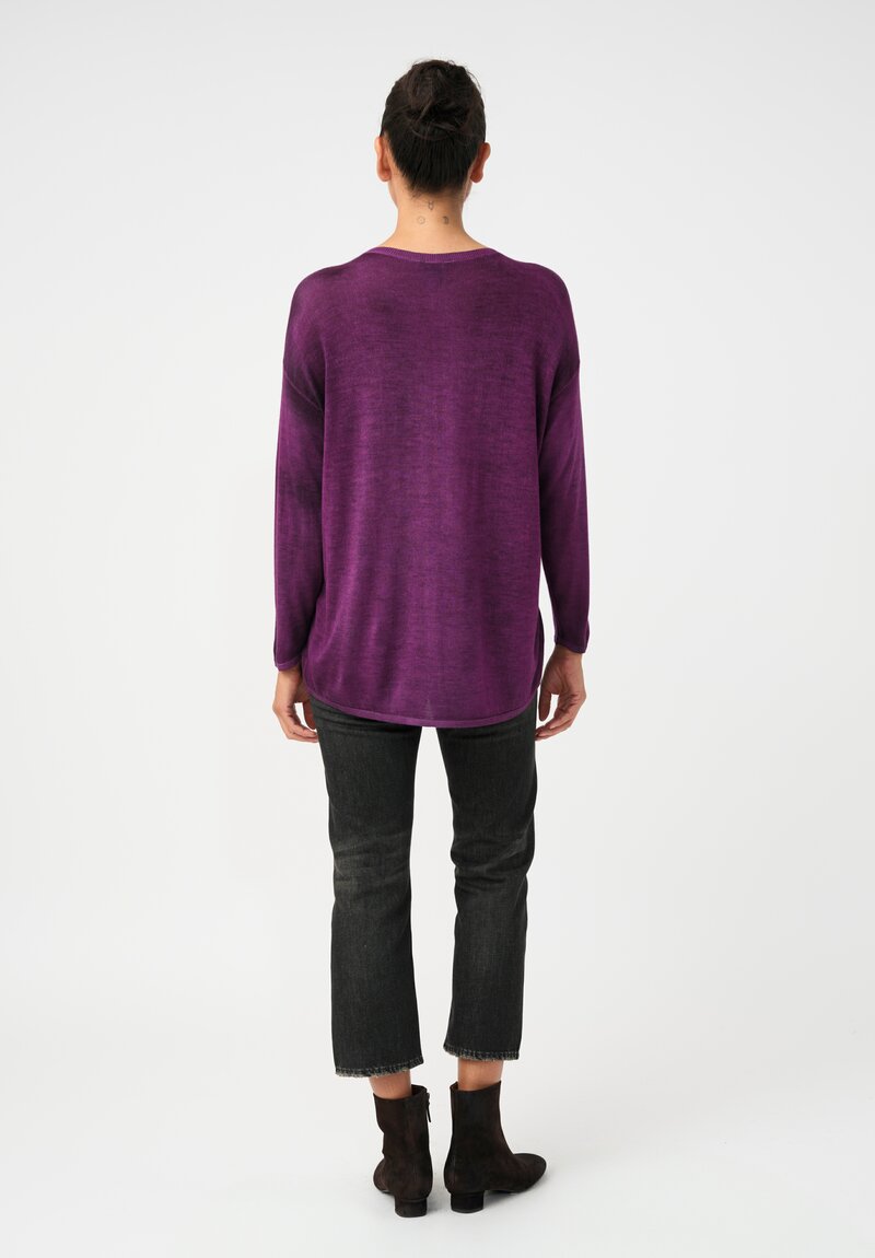 Avant Toi Cashmere & Silk V-Neck Barchetta Sweater in Nero & Anemone Purple
