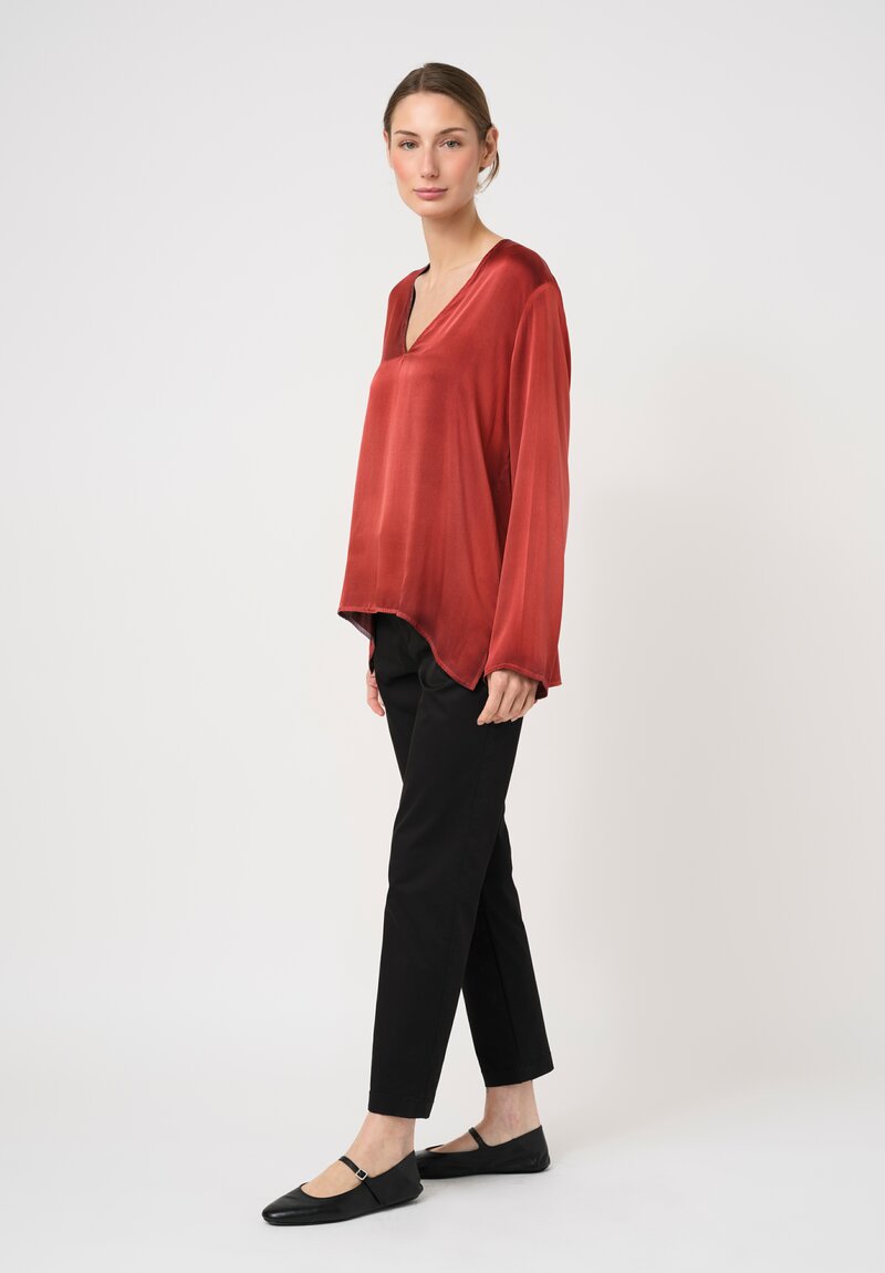 Avant Toi Hand-Painted Silk V-Neck Top in Nero & Fuoco Red