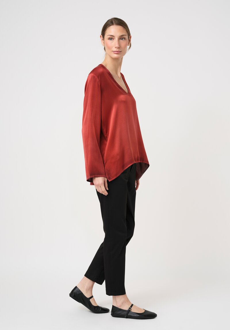 Avant Toi Hand-Painted Silk V-Neck Top in Nero & Fuoco Red