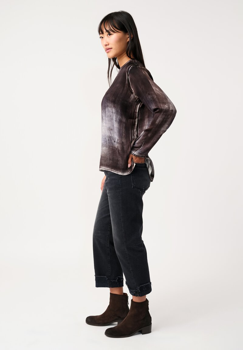 Avant Toi Silk Hand-Painted V-Neck Barchetta Top in Carruba Grey Murales