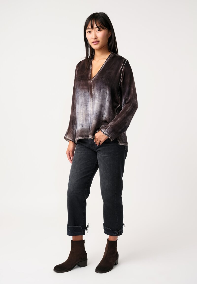 Avant Toi Silk Hand-Painted V-Neck Barchetta Top in Carruba Grey Murales