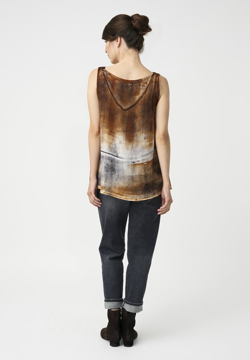 Avant Toi Silk Hand-Painted V-Neck Sleeveless Top in Antilope Brown Murales