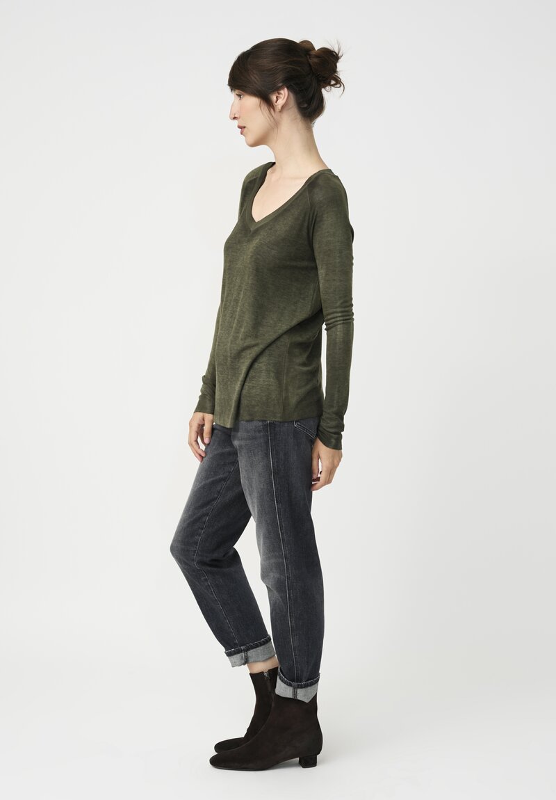 Avant Toi Ribbed V-Neck Costina Top in Nero & Moss Green
