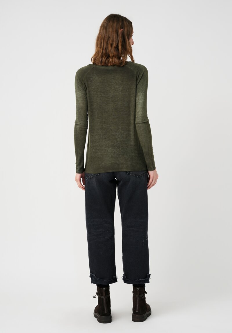 Avant Toi Ribbed V-Neck Costina Top in Nero & Moss Green