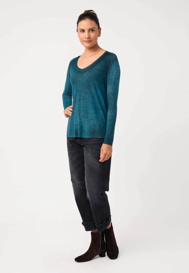 Avant Toi Ribbed V-Neck Costina Top in Nero & Laguna Blue