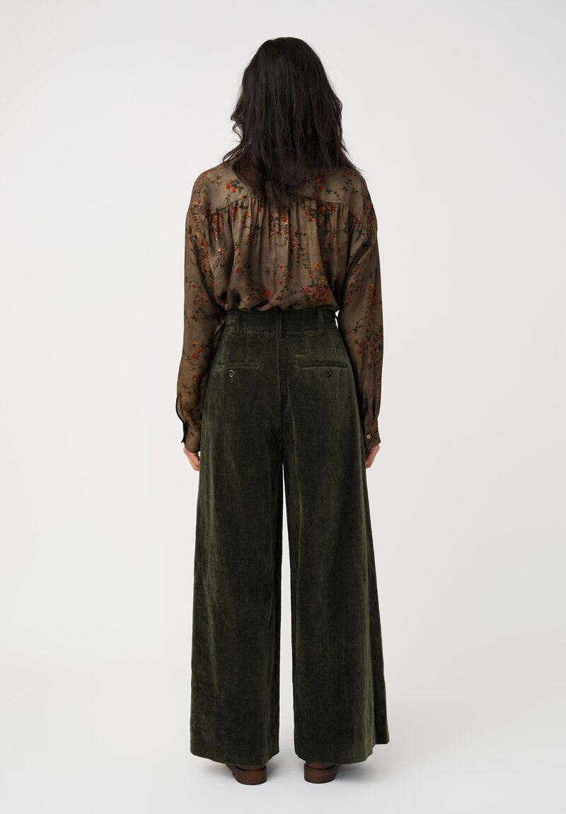 Uma Wang Cotton & Linen Velvet Pleated Pudding Pants in Basil Green