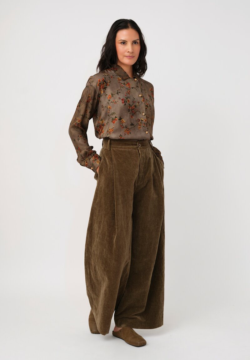 Uma Wang Cotton & Linen Velvet Pleated Pudding Pants in Martini Olive Green