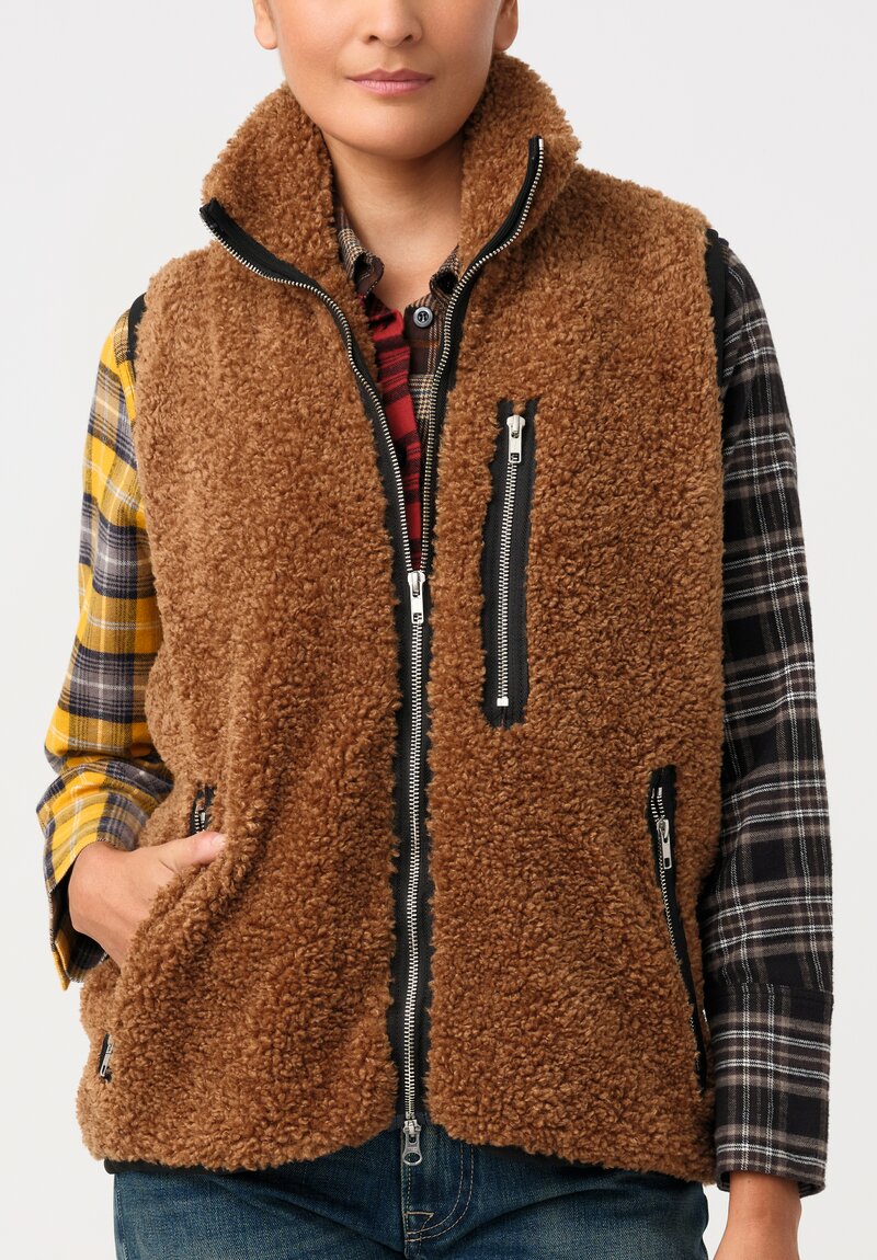 Song For The Mute Sherpa Multi Zipper Pocket Vest in Teddy Brown