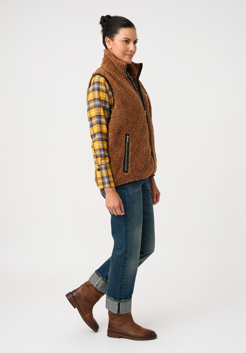 Song For The Mute Sherpa Multi Zipper Pocket Vest in Teddy Brown