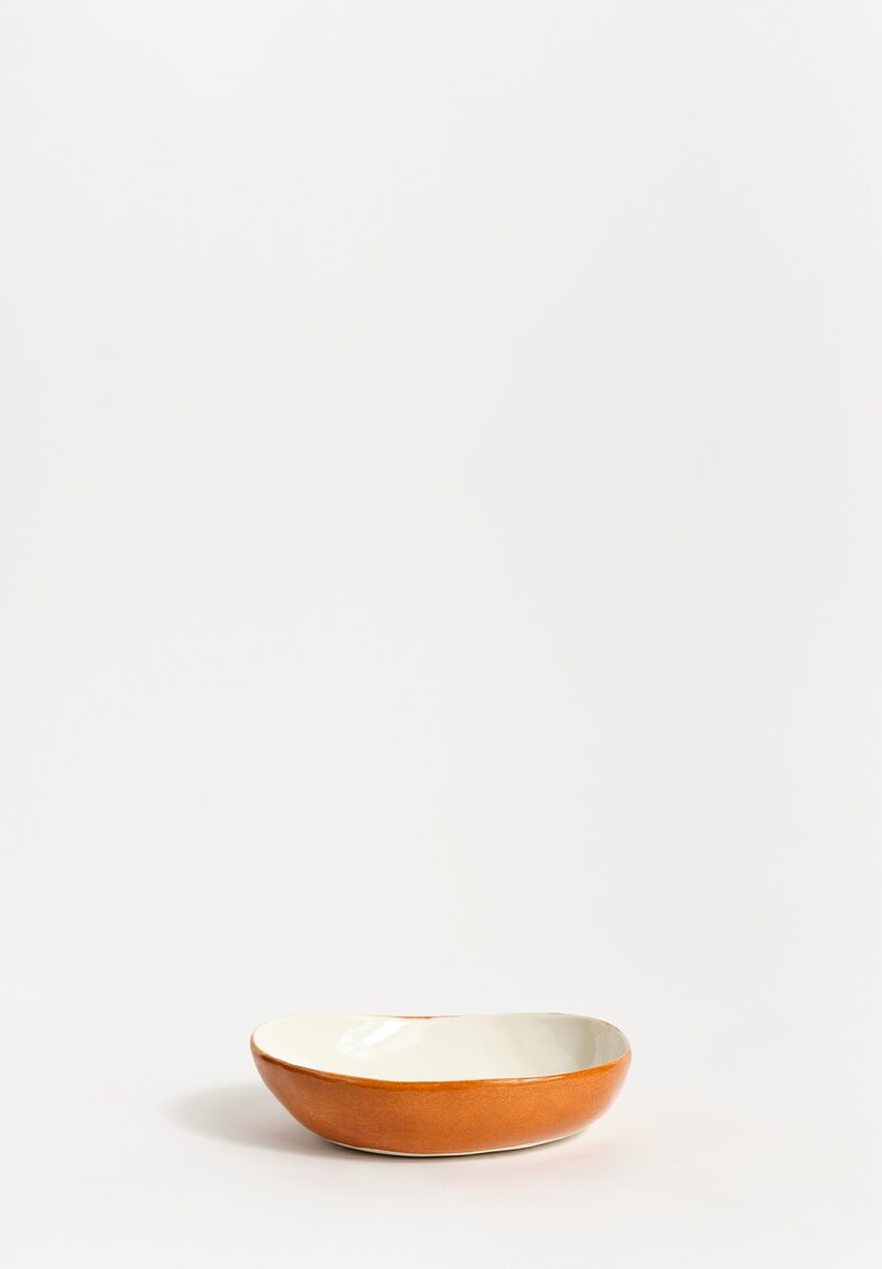 Stamperia Bertozzi Handmade Porcelain Exterior Painted Shallow Pebble Bowl Bruno Brown