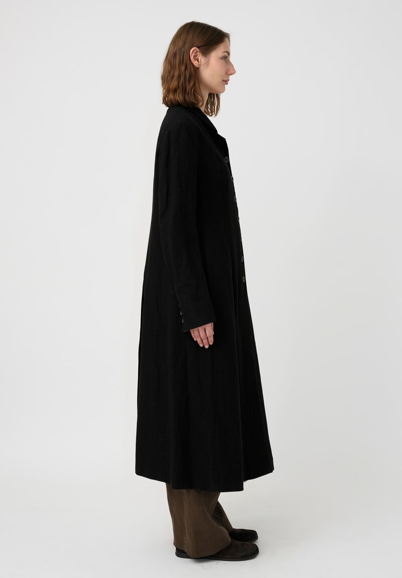 Forme d'Expression Thermal Habit Coat in Black