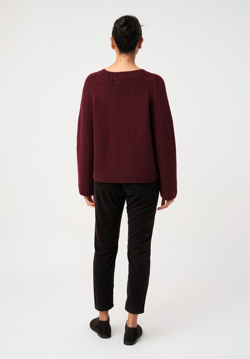 Wommelsdorf Cashmere Knit Round Neck Pepper Sweater in Burgundy
