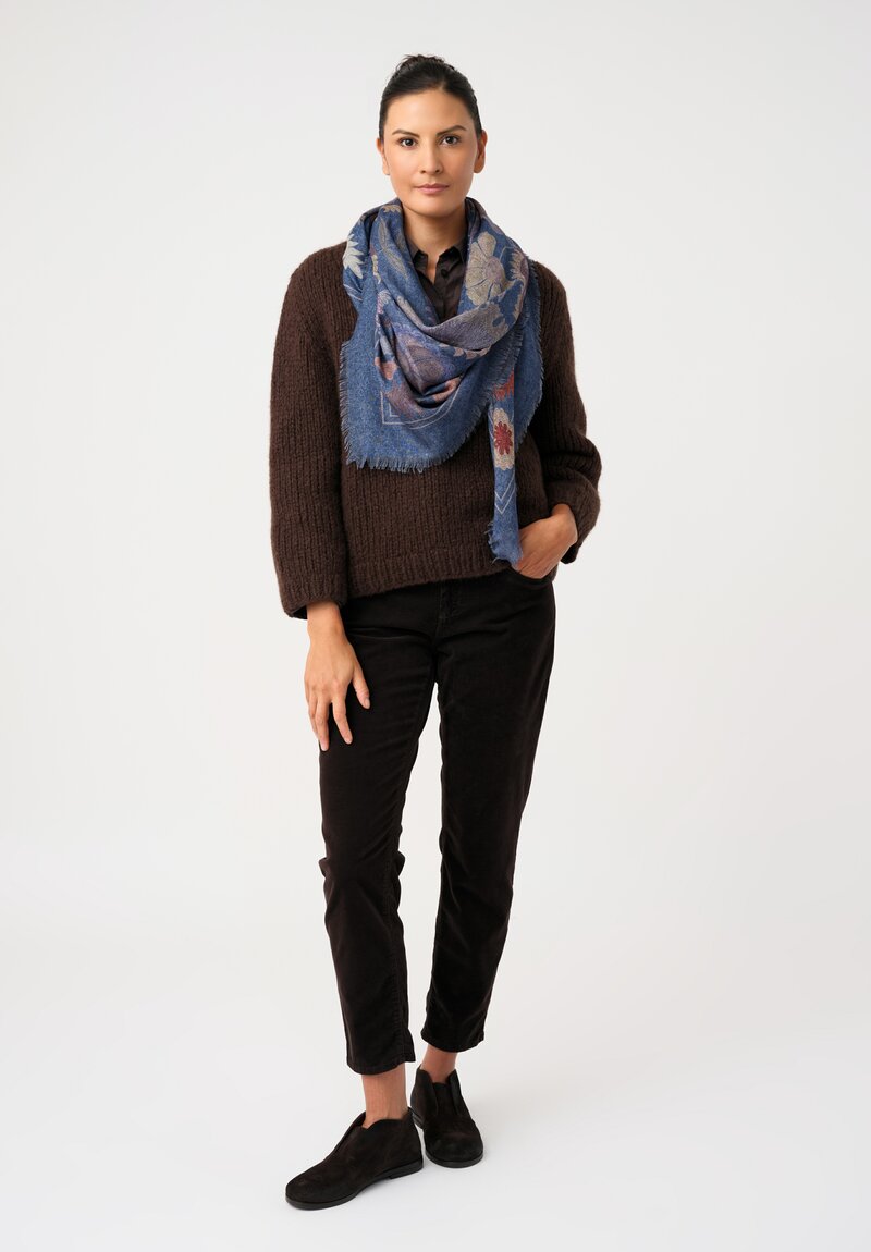 Wommelsdorff Cashmere & Silk Hand-Knit Zara V-Neck Sweater in Umbra Brown