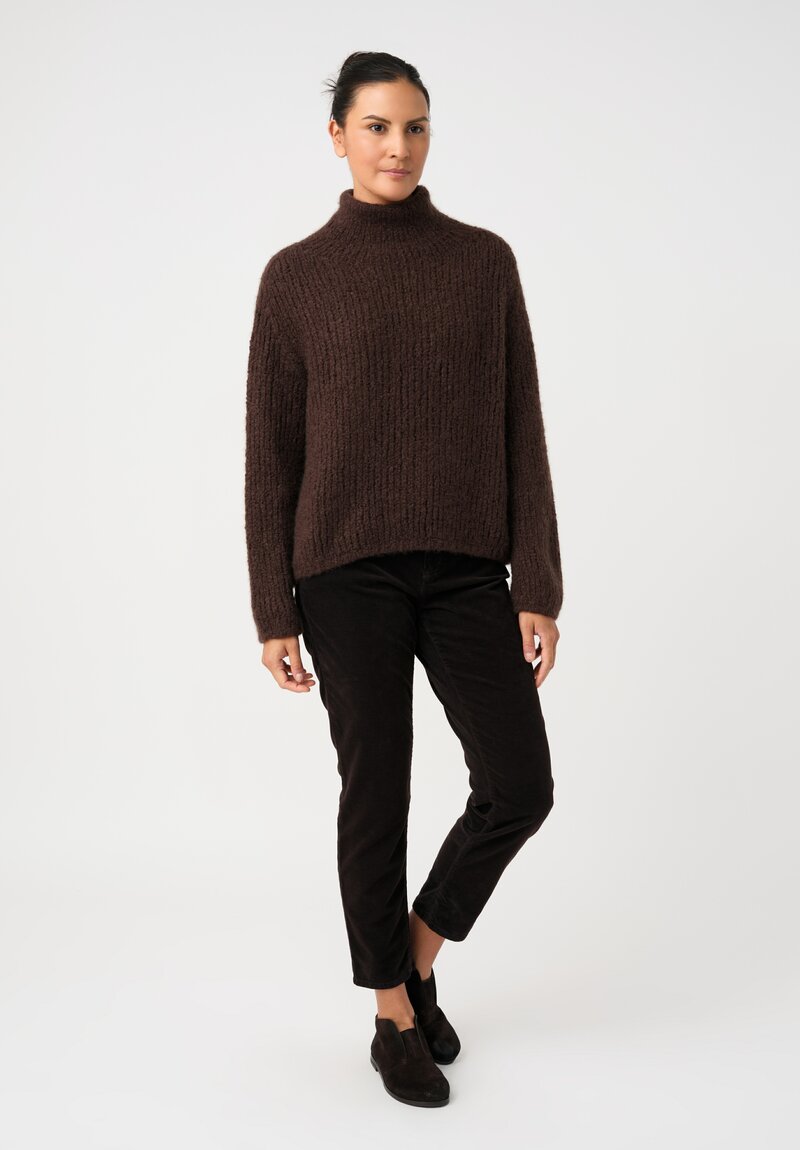 Wommelsdorff Cashmere & Silk Hand-Knit Yara Turtleneck Sweater in Umbra Brown	