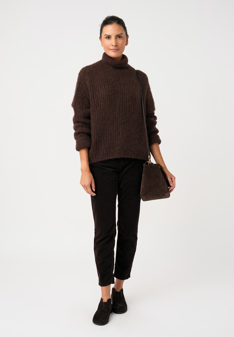Wommelsdorff Cashmere & Silk Hand-Knit Yara Turtleneck Sweater in Umbra Brown	