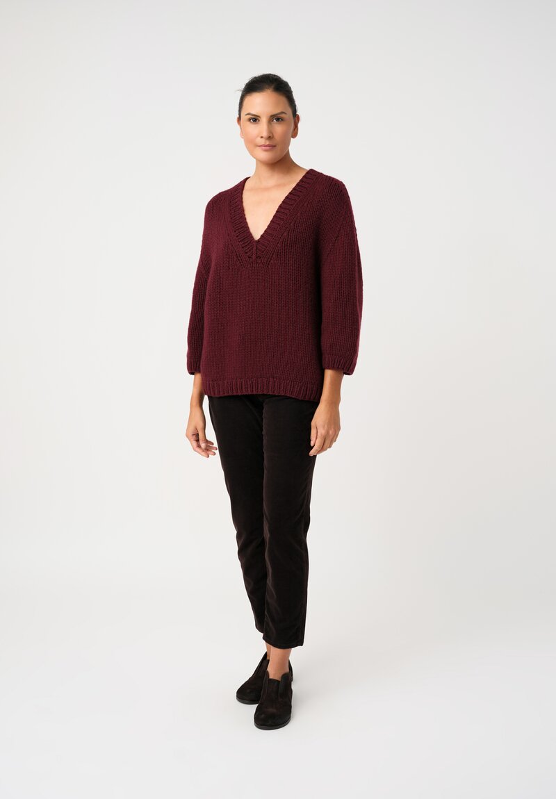 Wommelsdorf Cashmere Knit V Neck Dara Sweater in Burgundy
