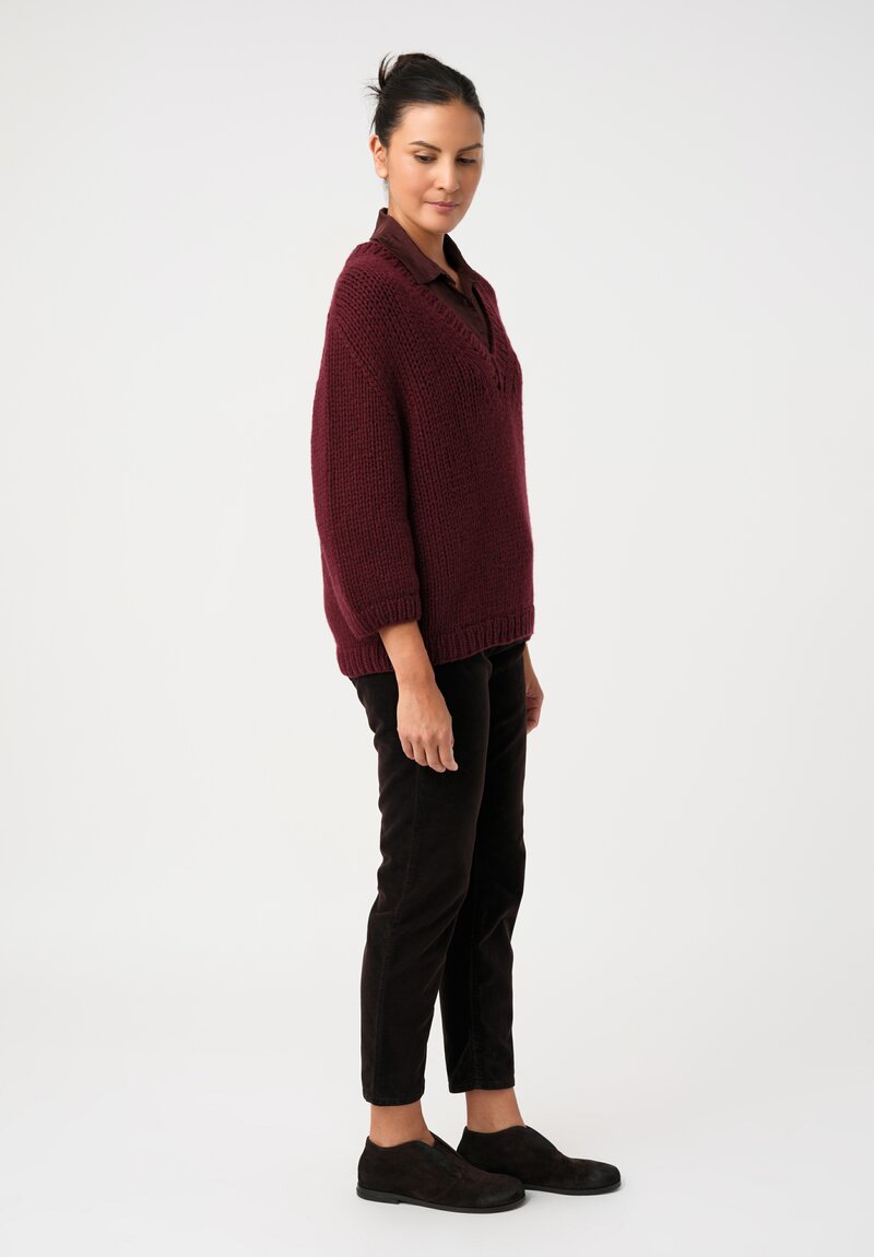 Wommelsdorf Cashmere Knit V Neck Dara Sweater in Burgundy