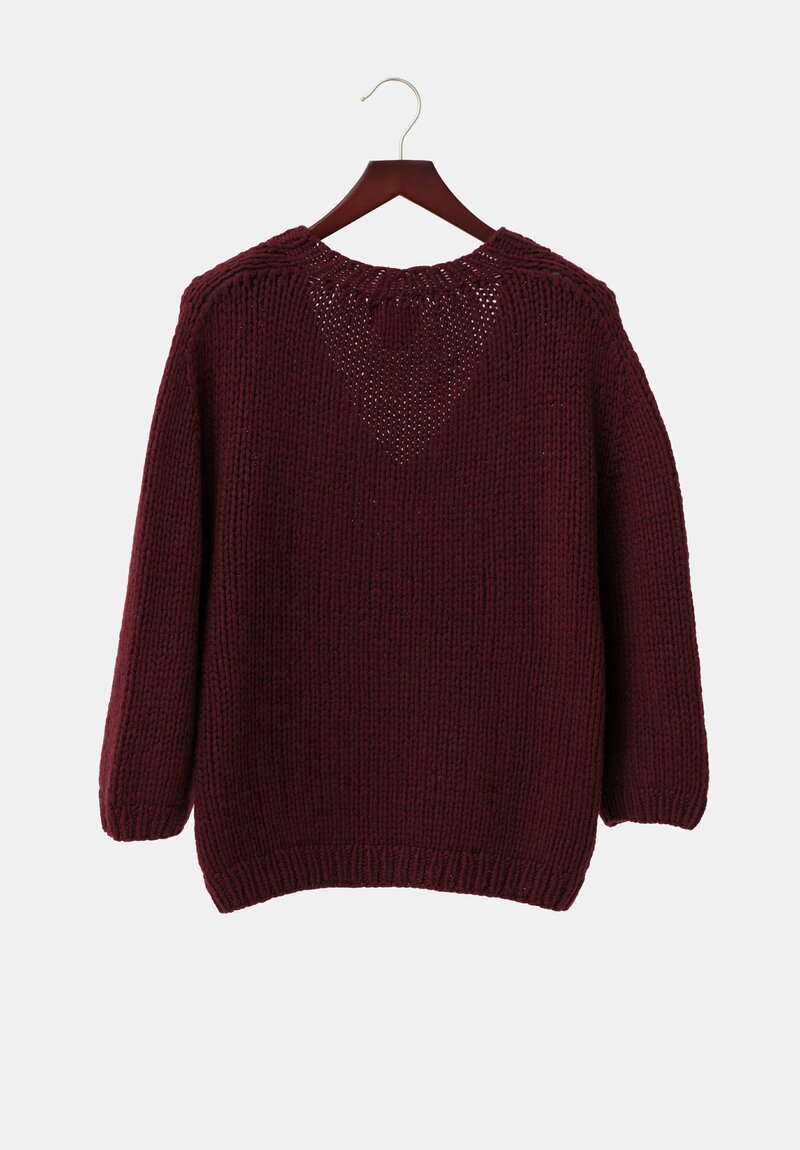 Wommelsdorf Cashmere Knit V Neck Dara Sweater in Burgundy