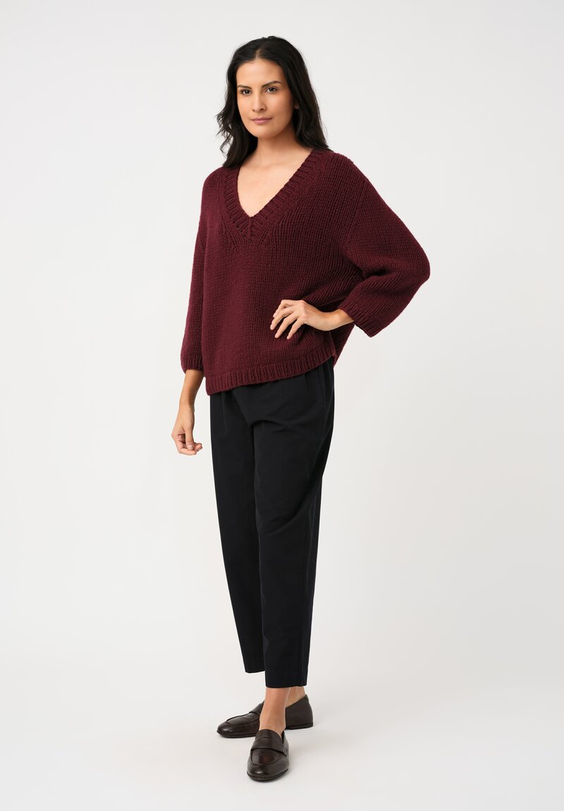 Wommelsdorff Cashmere Hand-Knit V-Neck Dara Sweater in Bordeaux Red