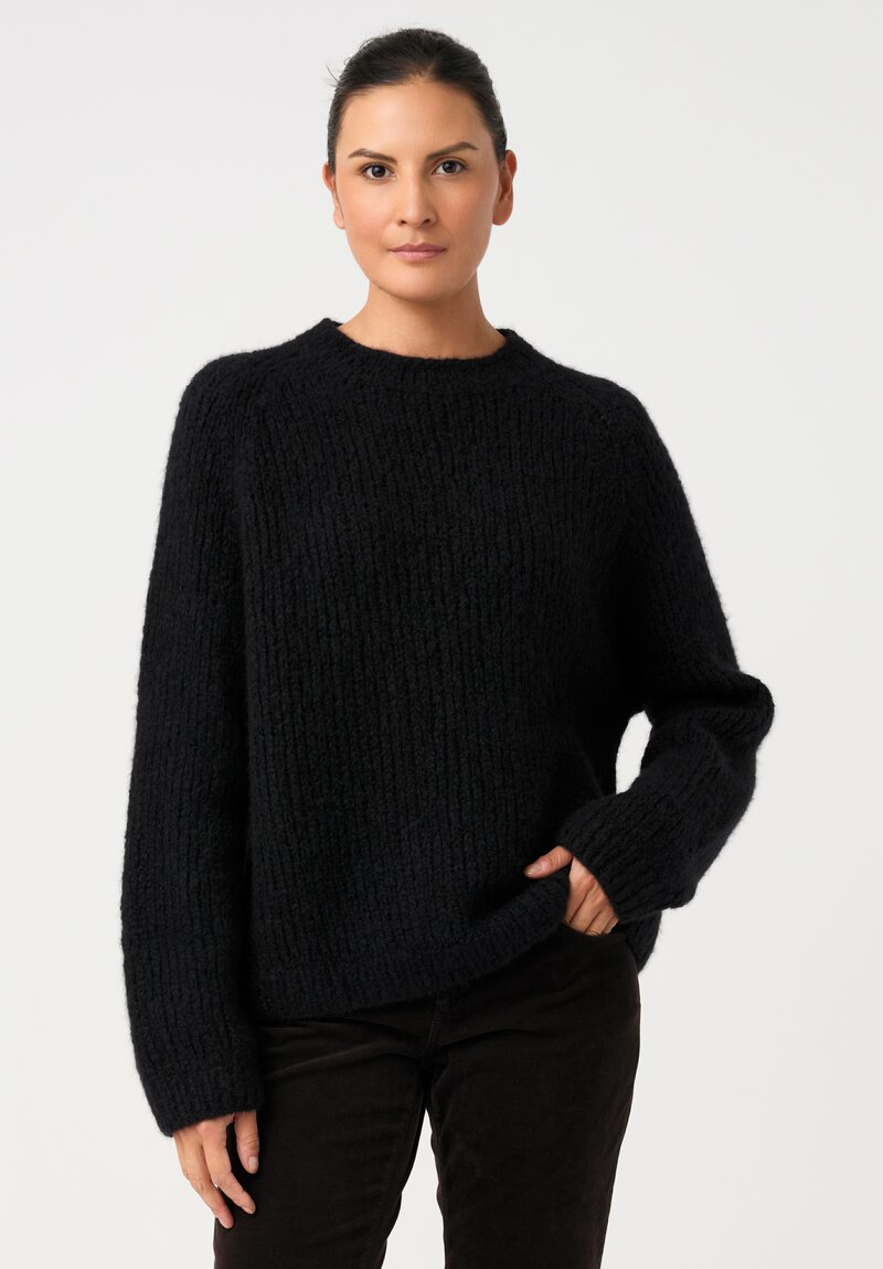 Wommelsdorff Cashmere & Silk Knit Crew Neck Chili Sweater in Black