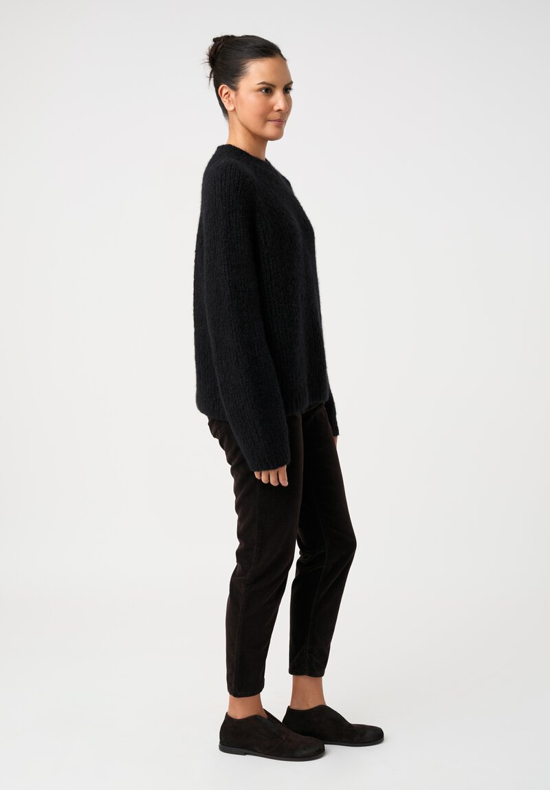 Wommelsdorff Cashmere & Silk Knit Crew Neck Chili Sweater in Black