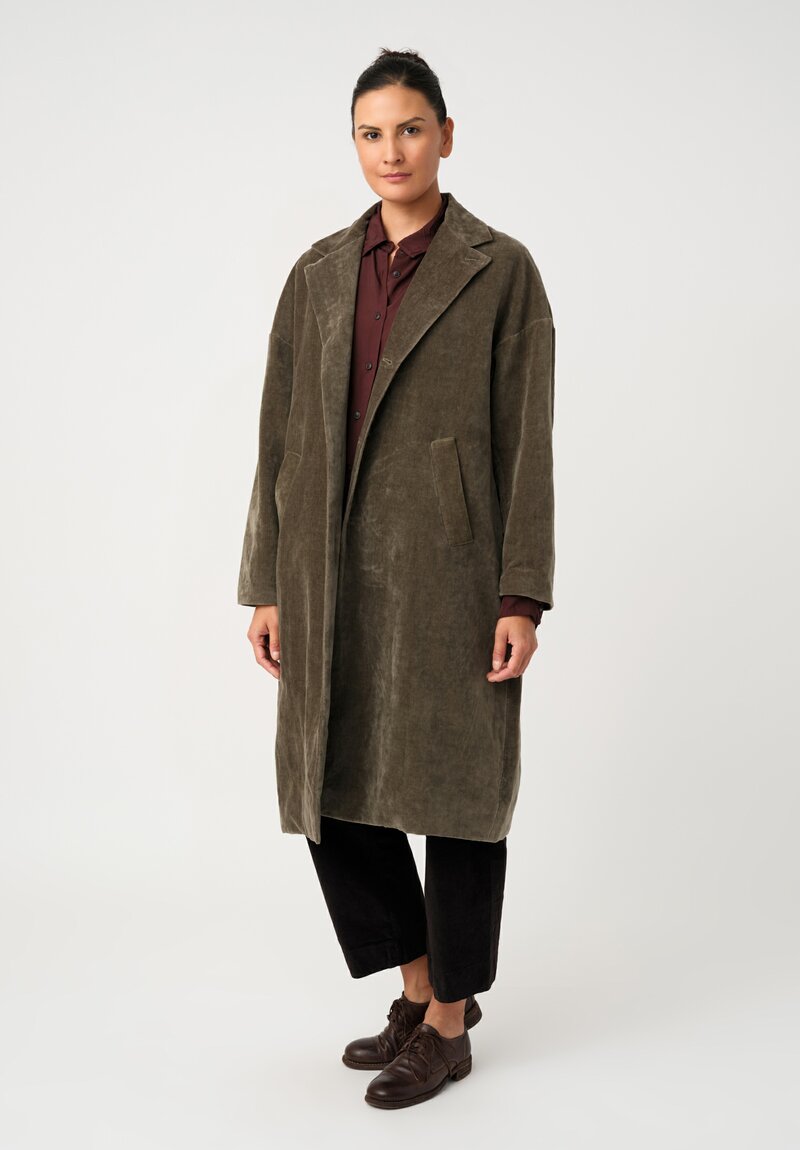 Bergfabel Cotton & Linen Velvet Button-Down Notch Lapel Millie Coat in Army Green