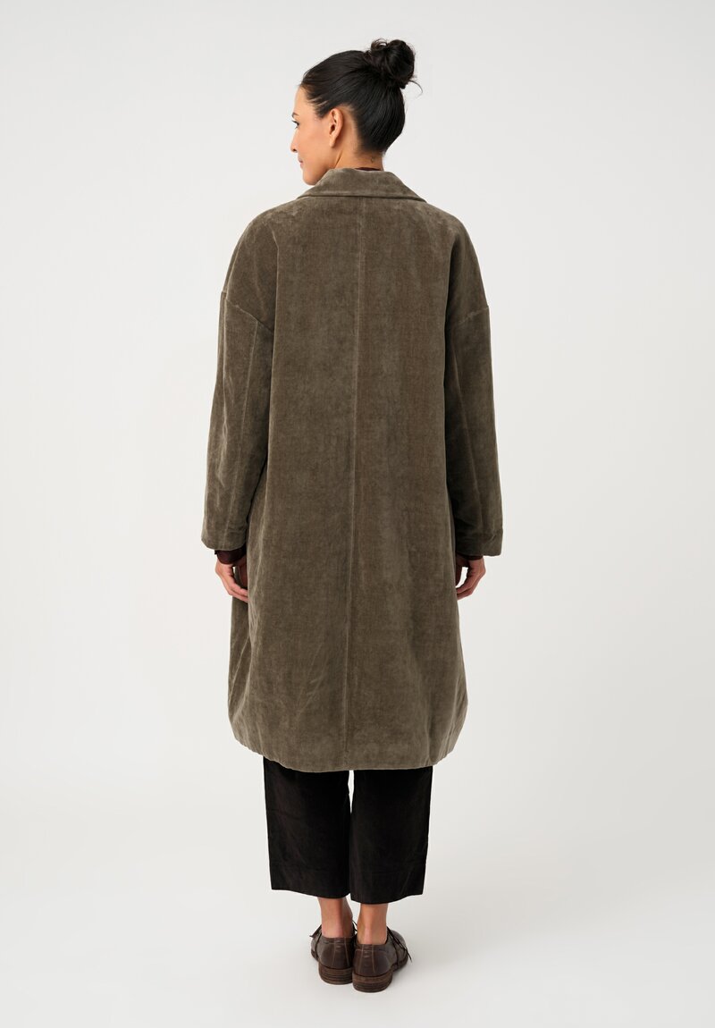 Bergfabel Cotton & Linen Velvet Button-Down Notch Lapel Millie Coat in Army Green