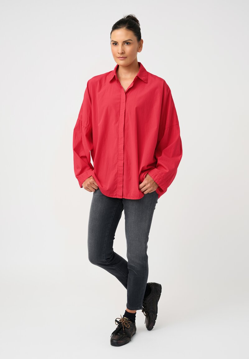 Rundholz Black Label Cotton Concealed Button-Down Placket Smock Shirt in Crimson Red