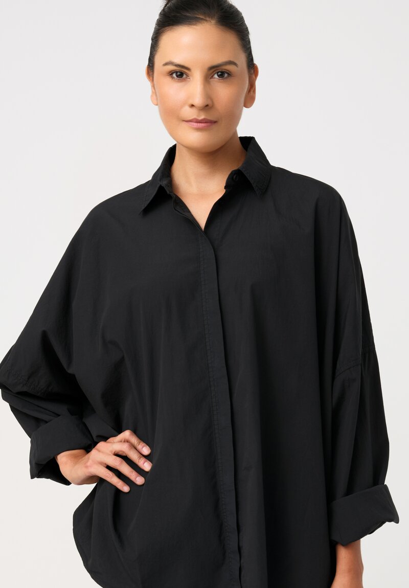 Rundholz Black Label Cotton Concealed Button-Down Placket Smock Shirt in Mars Black