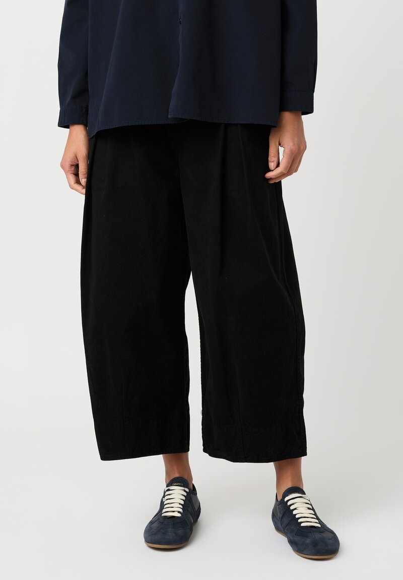 Toogood Organic Cotton Twill 'The Etcher' Barrel Pants in Flint Black