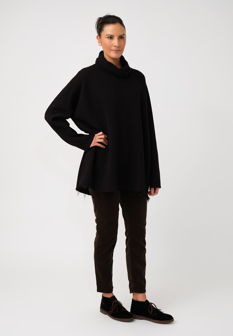 Album di Famiglia Soft Cotton Fleece Dolcevitta Cowl Turtleneck Sweater in Black